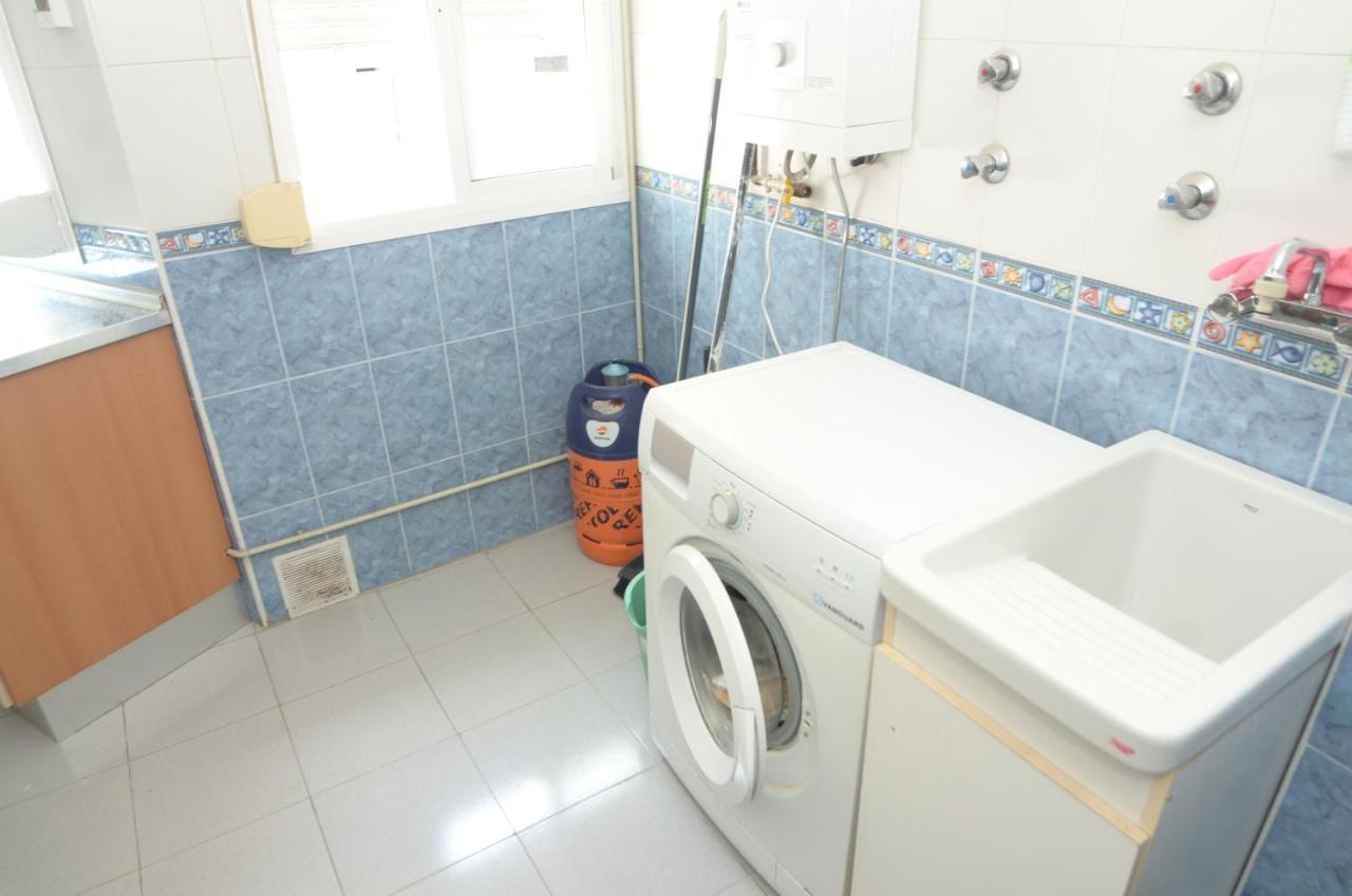 Habitacion Grande Con Terraza Privada, Malaga Centro Bagian luar foto
