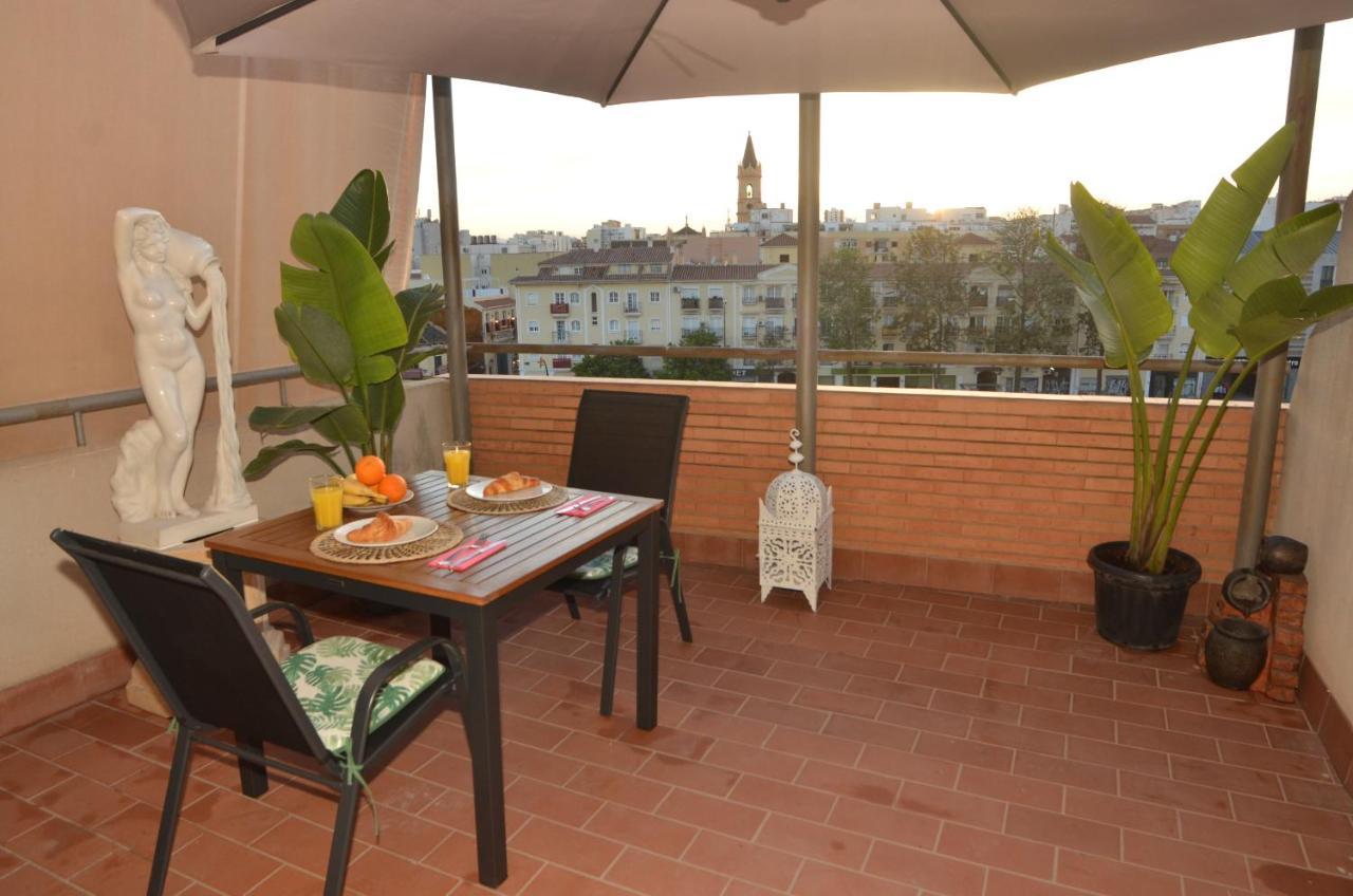Habitacion Grande Con Terraza Privada, Malaga Centro Bagian luar foto