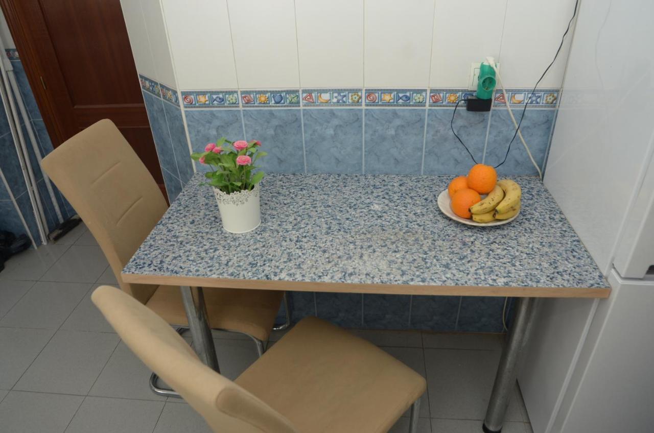 Habitacion Grande Con Terraza Privada, Malaga Centro Bagian luar foto