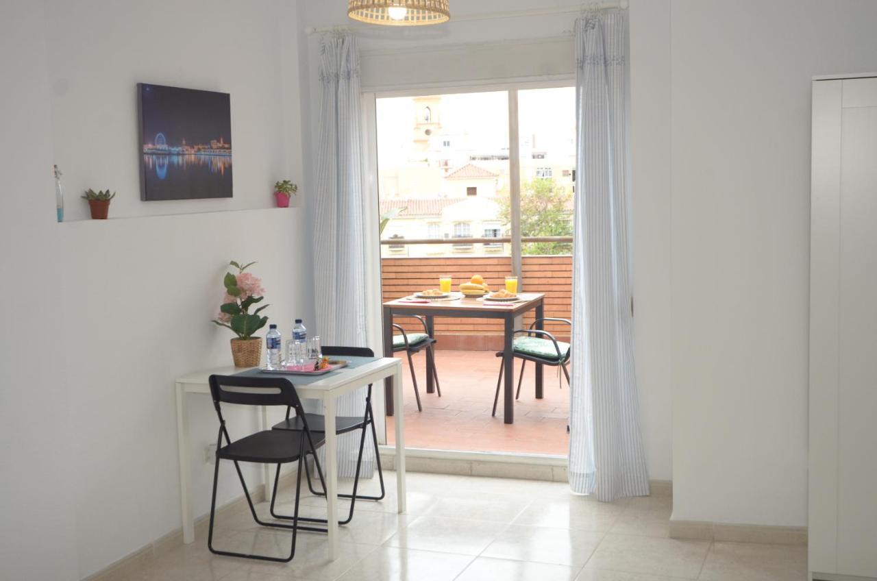 Habitacion Grande Con Terraza Privada, Malaga Centro Bagian luar foto